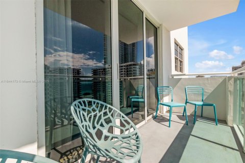 Copropriété à vendre à Hollywood, Floride: 2 chambres, 112.6 m2 № 1839212 - photo 8