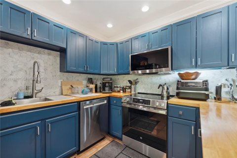 Villa ou maison à vendre à Boca Raton, Floride: 3 chambres, 116.22 m2 № 2172728 - photo 2