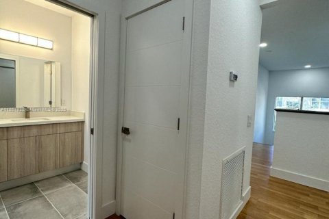 House in Weston, Florida 6 bedrooms, 323.21 sq.m. № 1889037 - photo 30