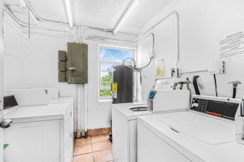 Купить кондоминиум в Лодердейл-Лейкс, Флорида 1 спальня, 65.5м2, № 2154169 - фото 18