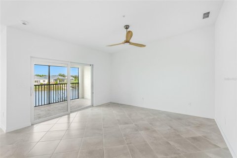 Copropriété à louer à Lakewood Ranch, Floride: 2 chambres, 126.9 m2 № 2094755 - photo 8