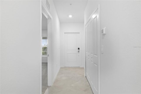 Copropriété à louer à Lakewood Ranch, Floride: 2 chambres, 126.9 m2 № 2094755 - photo 7