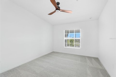 Copropriété à louer à Lakewood Ranch, Floride: 2 chambres, 126.9 m2 № 2094755 - photo 17