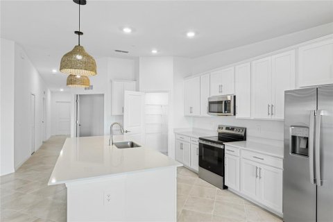 Copropriété à louer à Lakewood Ranch, Floride: 2 chambres, 126.9 m2 № 2094755 - photo 15