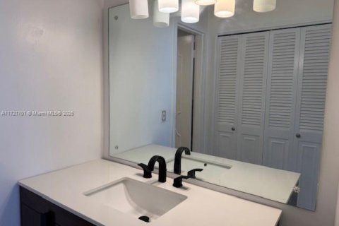 Купить кондоминиум в Бей-Харбор-Айлендс, Флорида 1 спальня, 96.62м2, № 2014942 - фото 29