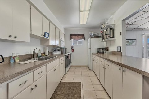 Купить кондоминиум в Сарасота, Флорида 6 комнат, 90.3м2, № 1522607 - фото 26