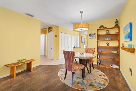 Купить кондоминиум в Сарасота, Флорида 6 комнат, 90.3м2, № 1522607 - фото 8