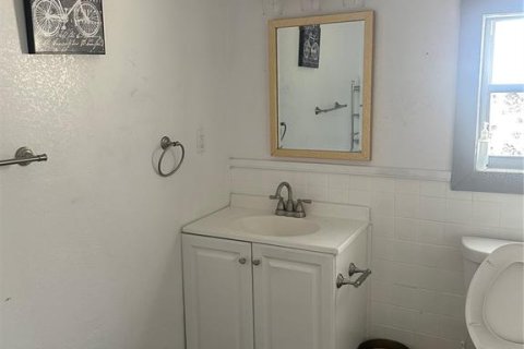 Снять в аренду виллу или дом в Тампа, Флорида 8 комнат, 73.58м2, № 2218619 - фото 7