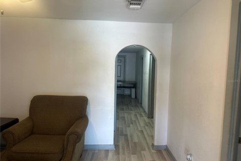 Снять в аренду виллу или дом в Тампа, Флорида 8 комнат, 73.58м2, № 2218619 - фото 3