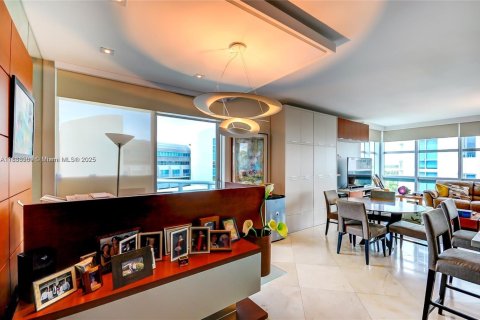 Condominio en alquiler en Aventura, Florida, 3 dormitorios, 167.04 m2 № 2013043 - foto 6