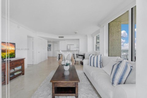 Купить кондоминиум в Авентура, Флорида 2 спальни, 115.66м2, № 2023828 - фото 5