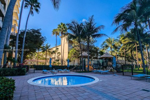 Купить кондоминиум в Авентура, Флорида 2 спальни, 115.66м2, № 2023828 - фото 16