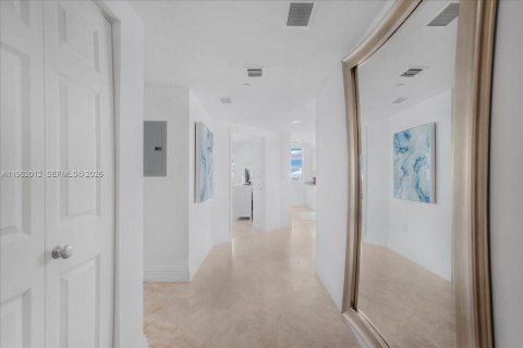 Купить кондоминиум в Авентура, Флорида 2 спальни, 115.66м2, № 2023828 - фото 3