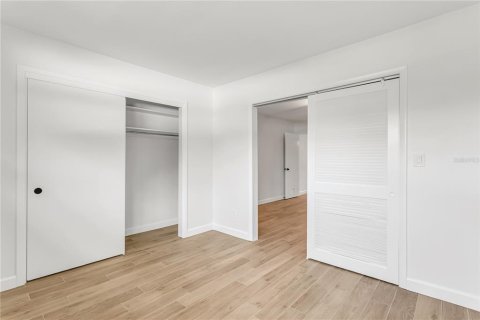 Condo in Saint Petersburg, Florida, 2 bedrooms  № 2229500 - photo 22