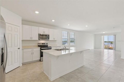 House in Lake Alfred, Florida 3 bedrooms, 155.7 sq.m. № 1578217 - photo 12