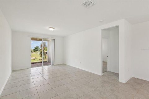 House in Lake Alfred, Florida 3 bedrooms, 155.7 sq.m. № 1578217 - photo 6