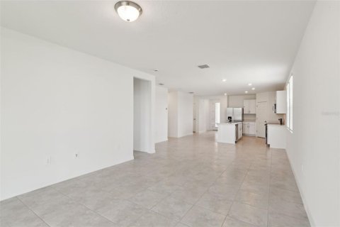 House in Lake Alfred, Florida 3 bedrooms, 155.7 sq.m. № 1578217 - photo 7