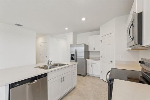 House in Lake Alfred, Florida 3 bedrooms, 155.7 sq.m. № 1578217 - photo 15