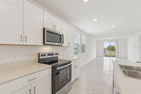 House in Lake Alfred, Florida 3 bedrooms, 155.7 sq.m. № 1578217 - photo 14