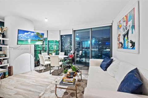 Condo in Miami, Florida, 2 bedrooms № 2050903 - photo 6