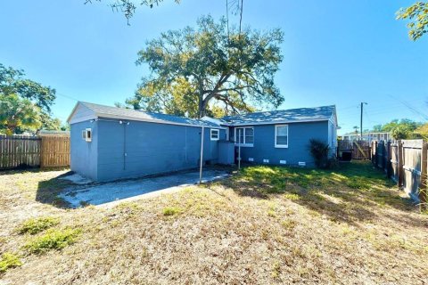 Casa en alquiler en Saint Petersburg, Florida, 4 dormitorios, 120.59 m2 № 2094359 - foto 19