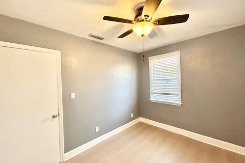 Casa en alquiler en Saint Petersburg, Florida, 4 dormitorios, 120.59 m2 № 2094359 - foto 11