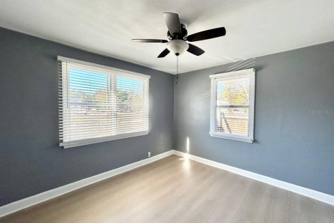 Casa en alquiler en Saint Petersburg, Florida, 4 dormitorios, 120.59 m2 № 2094359 - foto 13