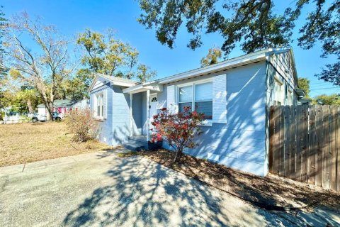 Casa en alquiler en Saint Petersburg, Florida, 4 dormitorios, 120.59 m2 № 2094359 - foto 3