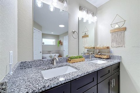 Villa ou maison à vendre à Winter Haven, Floride: 4 chambres, 170.01 m2 № 2415224 - photo 29
