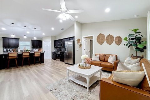 Villa ou maison à vendre à Winter Haven, Floride: 4 chambres, 170.01 m2 № 2415224 - photo 3