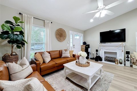 Villa ou maison à vendre à Winter Haven, Floride: 4 chambres, 170.01 m2 № 2415224 - photo 7