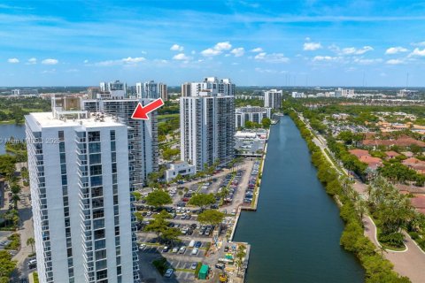 Copropriété à vendre à Aventura, Floride: 2 chambres, 112.78 m2 № 1958551 - photo 11