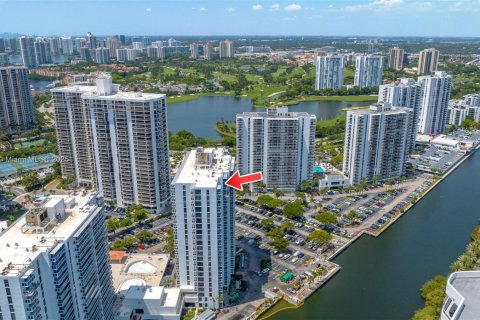 Copropriété à vendre à Aventura, Floride: 2 chambres, 112.78 m2 № 1958551 - photo 9