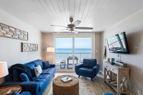 Condo in Indian Shores, Florida, 3 bedrooms № 2225730 - photo 29