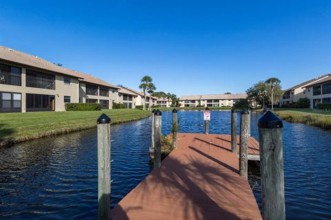 Condo in Venice, Florida, 2 bedrooms  № 1540142 - photo 29