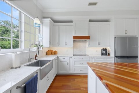 Townhouse in Venice, Florida 4 bedrooms, 308.81 sq.m. № 2408487 - photo 25