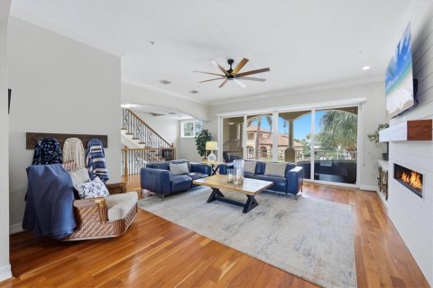 Townhouse in Venice, Florida 4 bedrooms, 308.81 sq.m. № 2408487 - photo 18