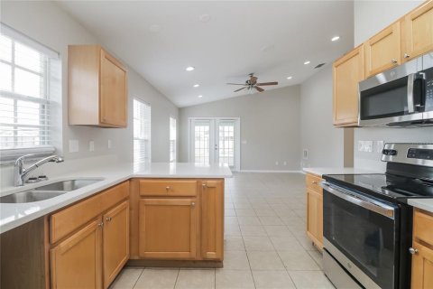 House in Lakeland, Florida 3 bedrooms, 110.09 sq.m. № 1912711 - photo 6
