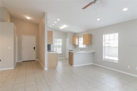 House in Lakeland, Florida 3 bedrooms, 110.09 sq.m. № 1912711 - photo 4