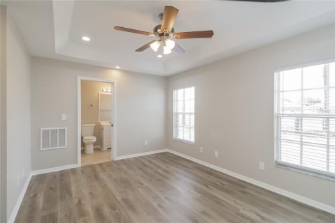 House in Lakeland, Florida 3 bedrooms, 110.09 sq.m. № 1912711 - photo 7