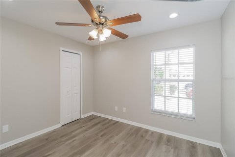 House in Lakeland, Florida 3 bedrooms, 110.09 sq.m. № 1912711 - photo 11