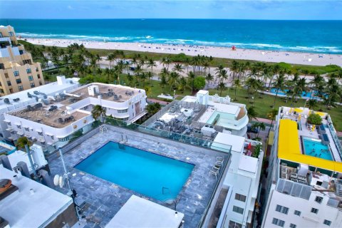 Condo in Miami Beach, Florida, 1 bedroom  № 2062196 - photo 3