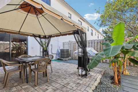 Купить таунхаус в Хомстед, Флорида 3 спальни, 149.76м2, № 2002221 - фото 27