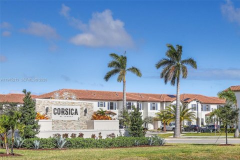 Купить таунхаус в Хомстед, Флорида 3 спальни, 149.76м2, № 2002221 - фото 2