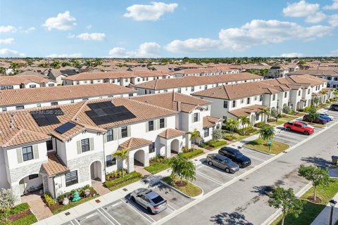 Купить таунхаус в Хомстед, Флорида 3 спальни, 149.76м2, № 2002221 - фото 19
