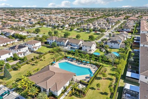 Купить таунхаус в Хомстед, Флорида 3 спальни, 149.76м2, № 2002221 - фото 13