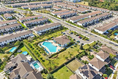 Купить таунхаус в Хомстед, Флорида 3 спальни, 149.76м2, № 2002221 - фото 21