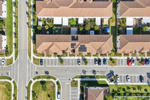 Купить таунхаус в Хомстед, Флорида 3 спальни, 149.76м2, № 2002221 - фото 14