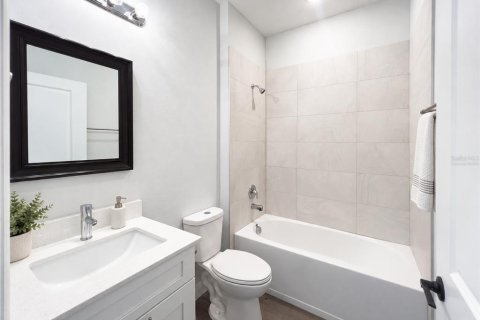 Villa ou maison à vendre à DeLand, Floride: 4 chambres, 156.73 m2 № 2410471 - photo 8