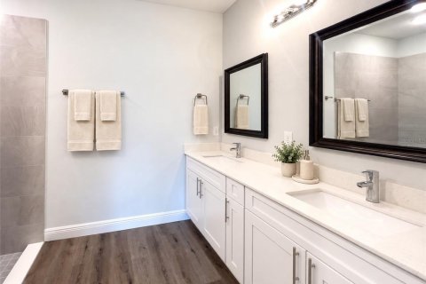 Villa ou maison à vendre à DeLand, Floride: 4 chambres, 156.73 m2 № 2410471 - photo 5
